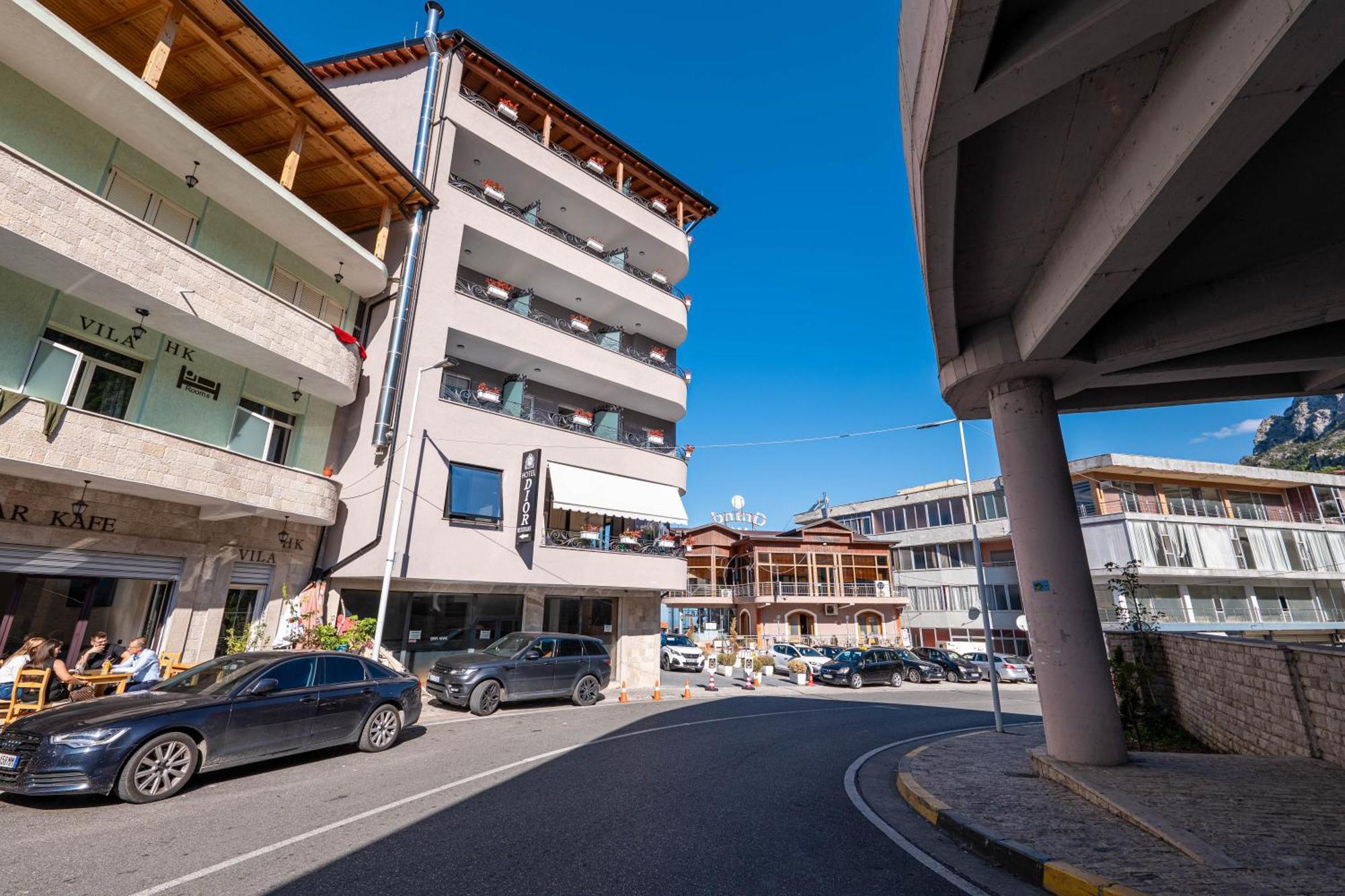 Hotel Dior Krujë Dış mekan fotoğraf