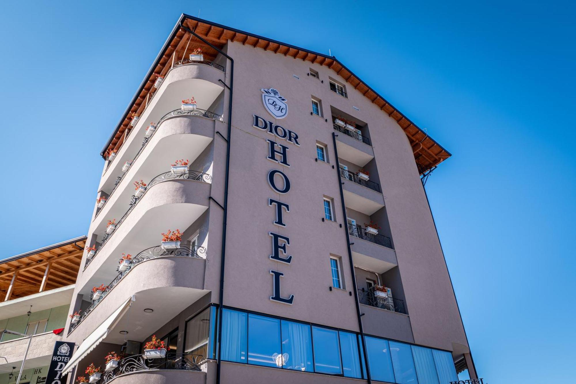Hotel Dior Krujë Dış mekan fotoğraf
