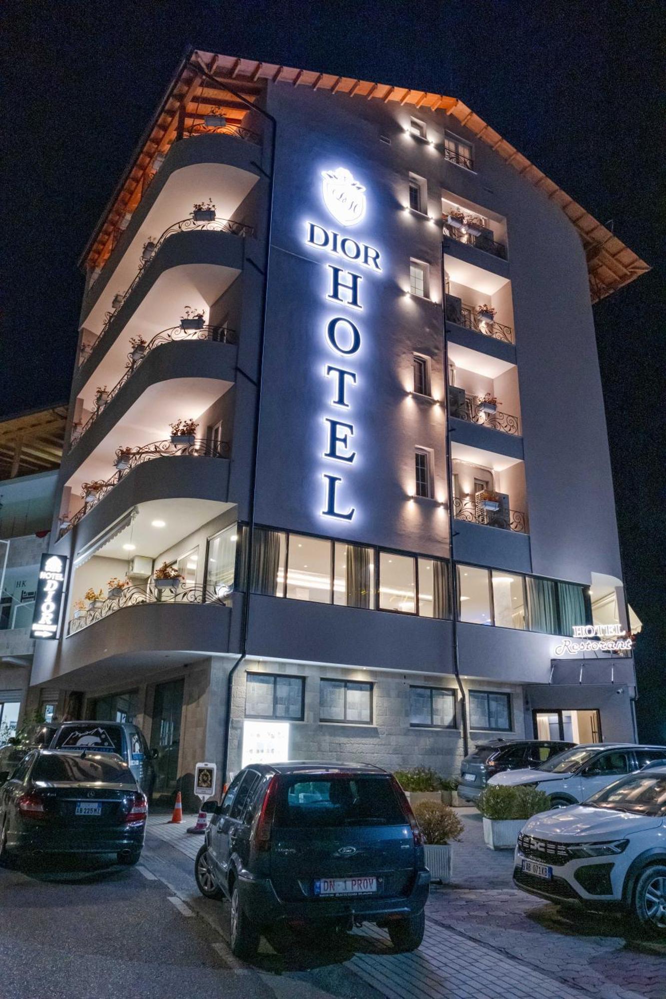 Hotel Dior Krujë Dış mekan fotoğraf