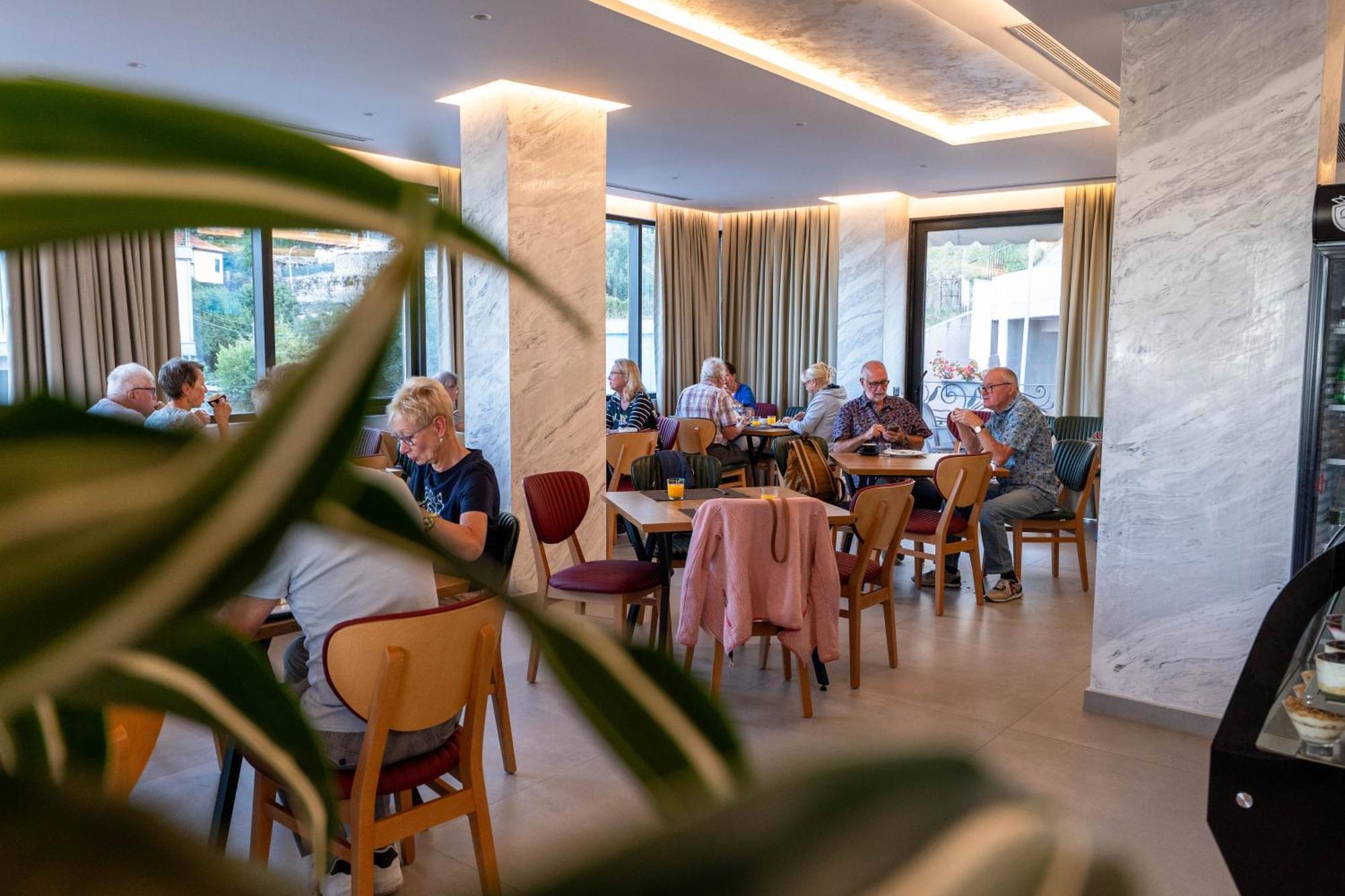 Hotel Dior Krujë Dış mekan fotoğraf