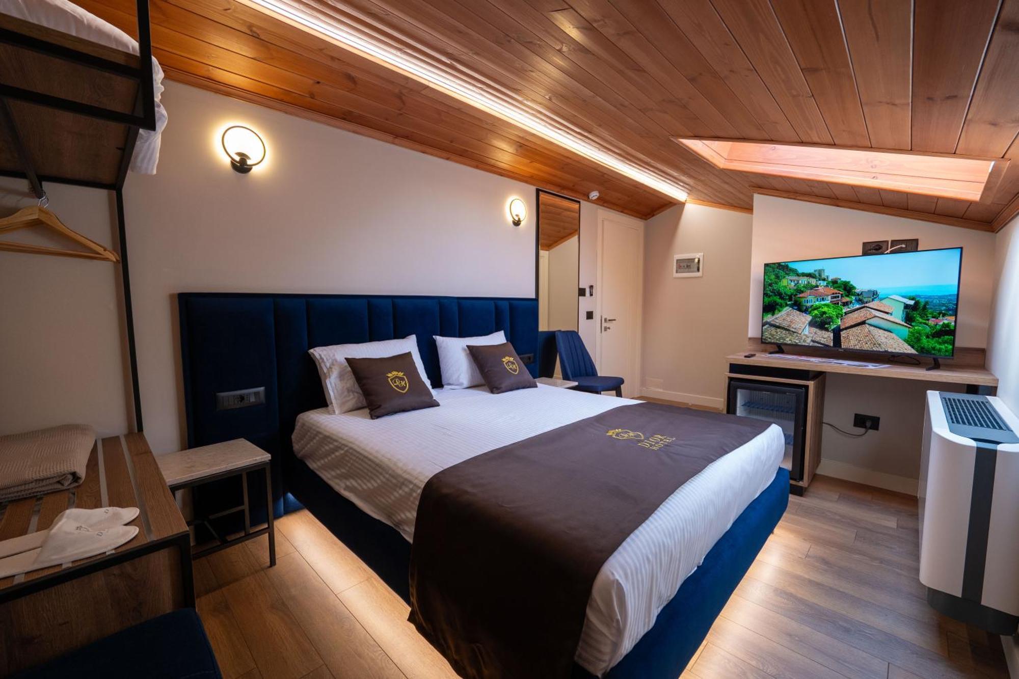 Hotel Dior Krujë Dış mekan fotoğraf