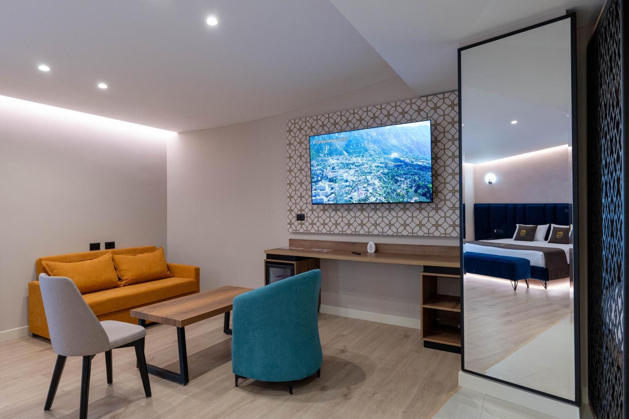 Hotel Dior Krujë Dış mekan fotoğraf
