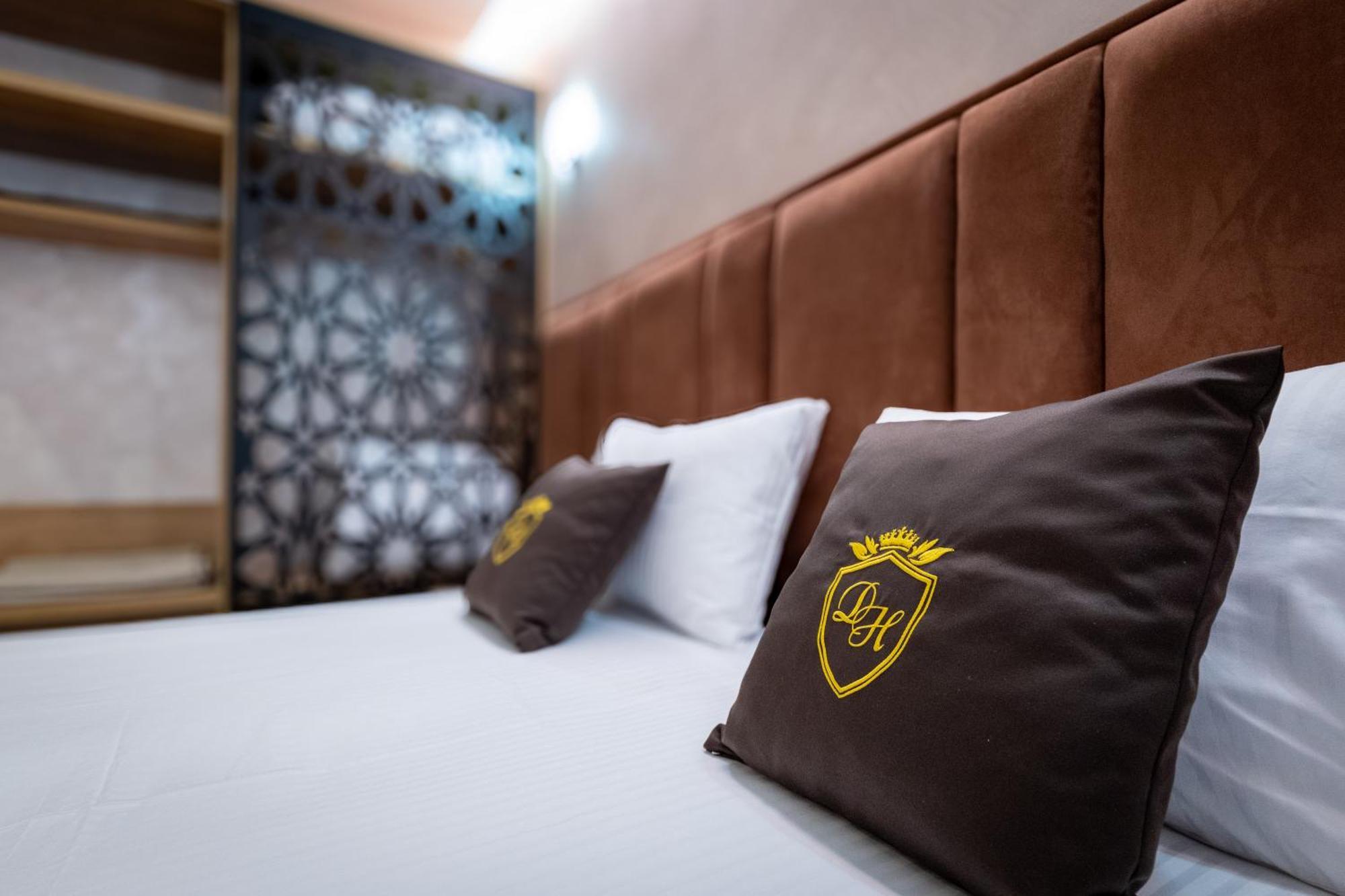 Hotel Dior Krujë Dış mekan fotoğraf